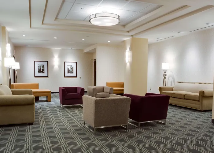 Drury Plaza Downtown Hotel 4*